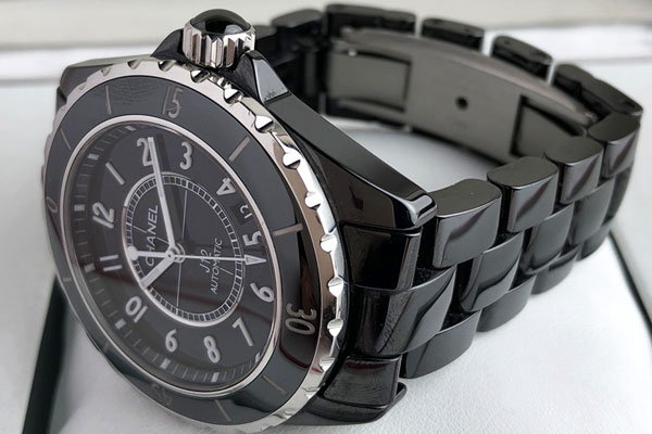 中古店支持黑陶瓷香奈儿H0685手表回收吗？回收一般什么折扣？
