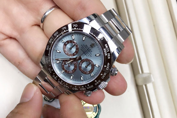 仅凭一年涨幅近10万 劳力士冰蓝迪手表有回收保价的期望
