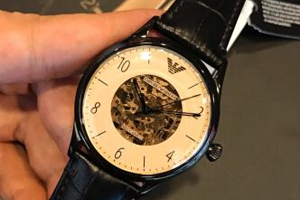 阿玛尼手表回收竟无人受理 即便热门表款也难回收？