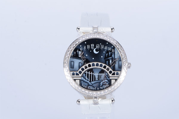 梵克雅宝手表回收公司是按时装表回收的吗
