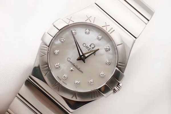 欧米茄老款手表回收价格比新款高吗