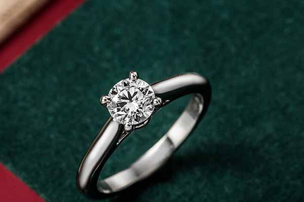 高档品牌的钻石戒指回收贵吗