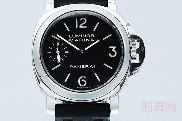 沛纳海LUMINOR系列PAM00111手表