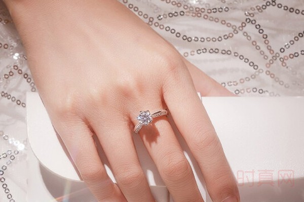奢侈品钻石戒指回收价格查询去哪里不会被骗