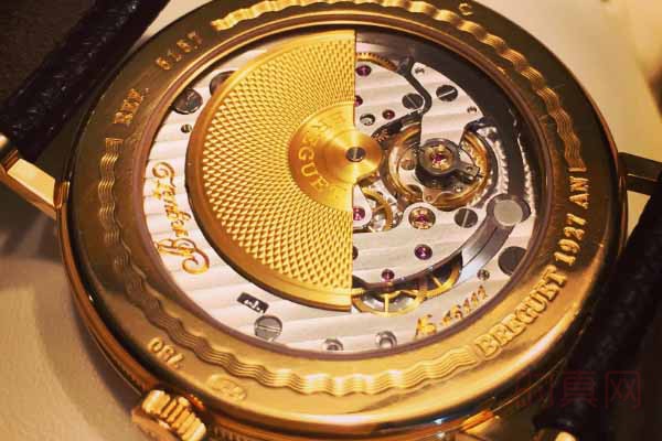 名贵手表回收多少钱是不是主要看品牌