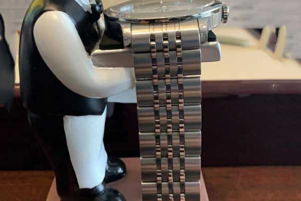 官方旗舰浪琴专柜回收二手手表吗