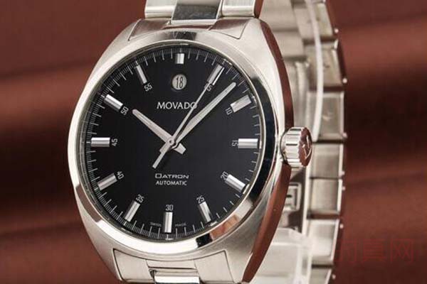 95成新的摩凡陀手表回收一般几折