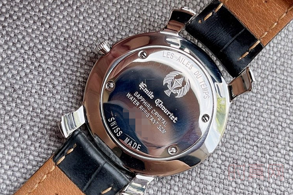 艾米龙手表回收多少钱和它的品牌有关系吗
