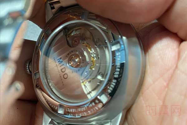 没用多久的美度手表回收值钱吗？