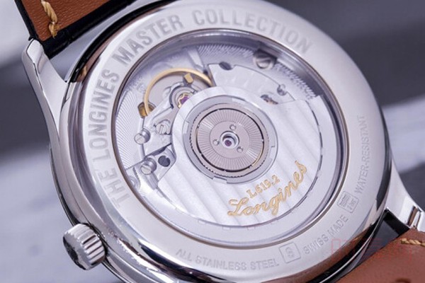 表壳轻微磨损的浪琴1.55万手表回收价多少  