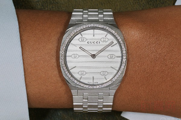 表圈镶钻的古驰手表回收能卖多少钱