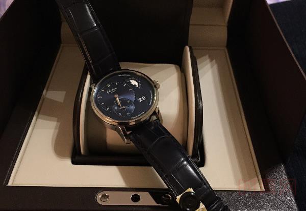 卖二手手表哪个平台好 在线回收真的省时间吗