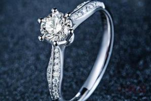 铂金戒指大概多少钱一克 适合买来求婚吗